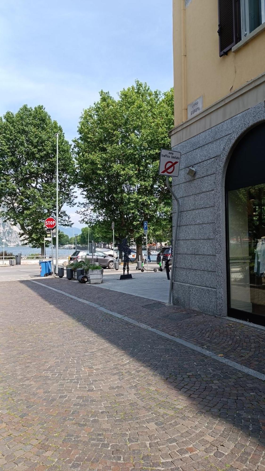 A Pochi Passi Dal Lago Vista Vicolo Lecco Buitenkant foto